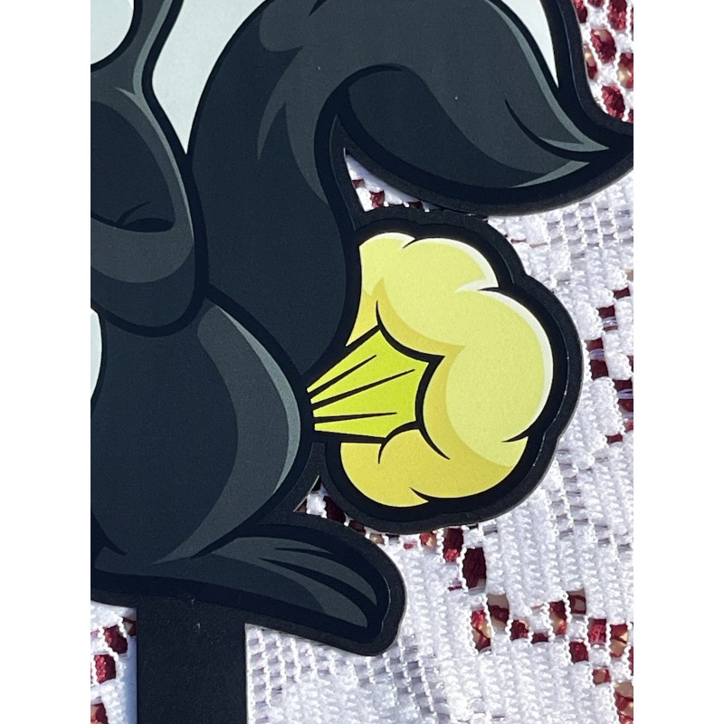 Happy Cow Metal Yard Stake/Skunk Holding It’s Nose/Stinker/S