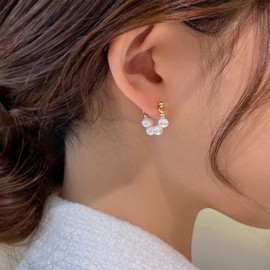 YienDoo Pearl Huggie Hoop Drop Earrings Gold Pierced Pearl Ear Cuff Lightweight Baroque Pearl Bead Dangle Earrings Statement Wedding Prom Pearl Wrap Studs Earrings Jewelry for Women and Girls