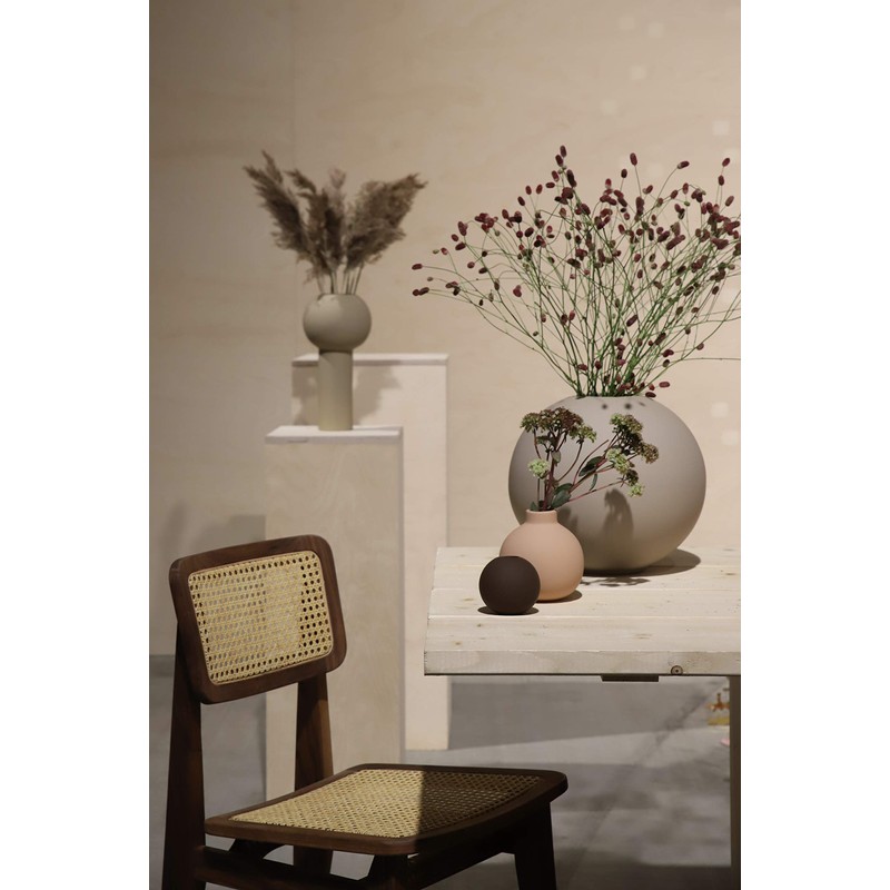 Cooee Design Ball Vase Ceramic Coffee 8cm