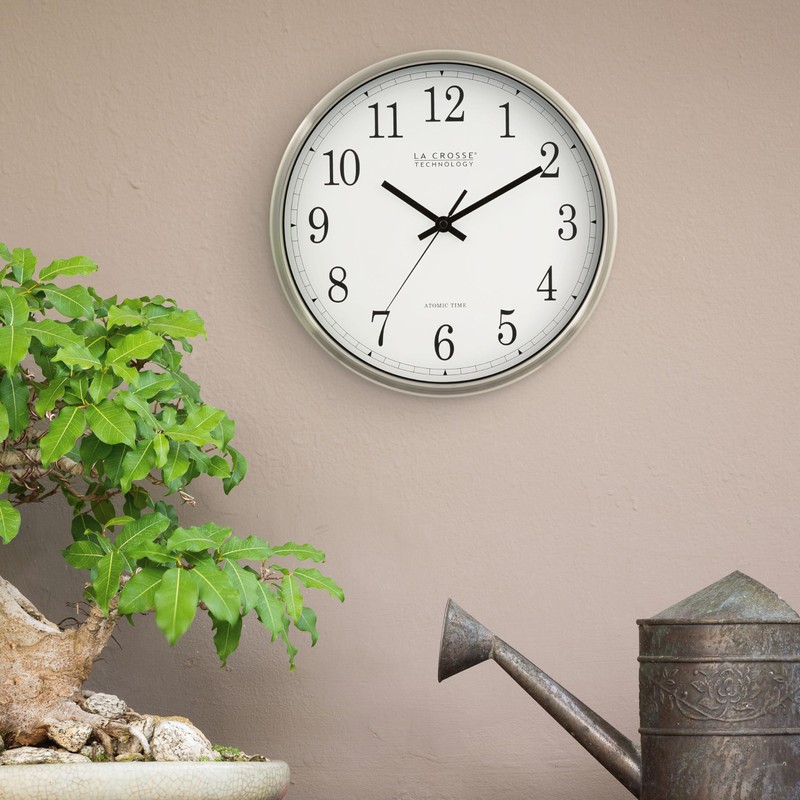 La Crosse Technology 12 Inch Atomic Analog Wall Clock, Aluminum