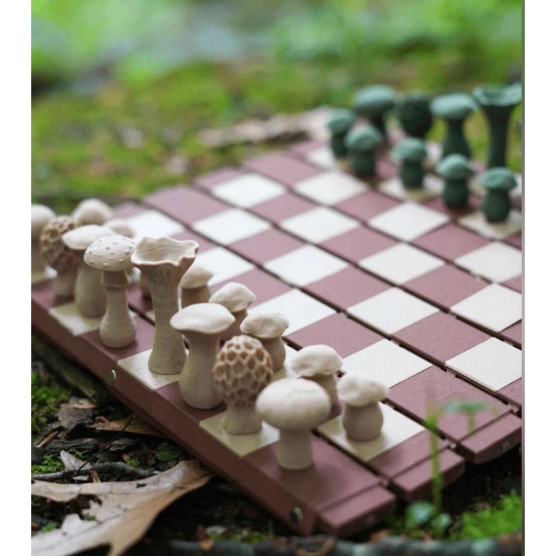 MoonKnight Corner Forest Chess Set - Log and Mushroom Chess