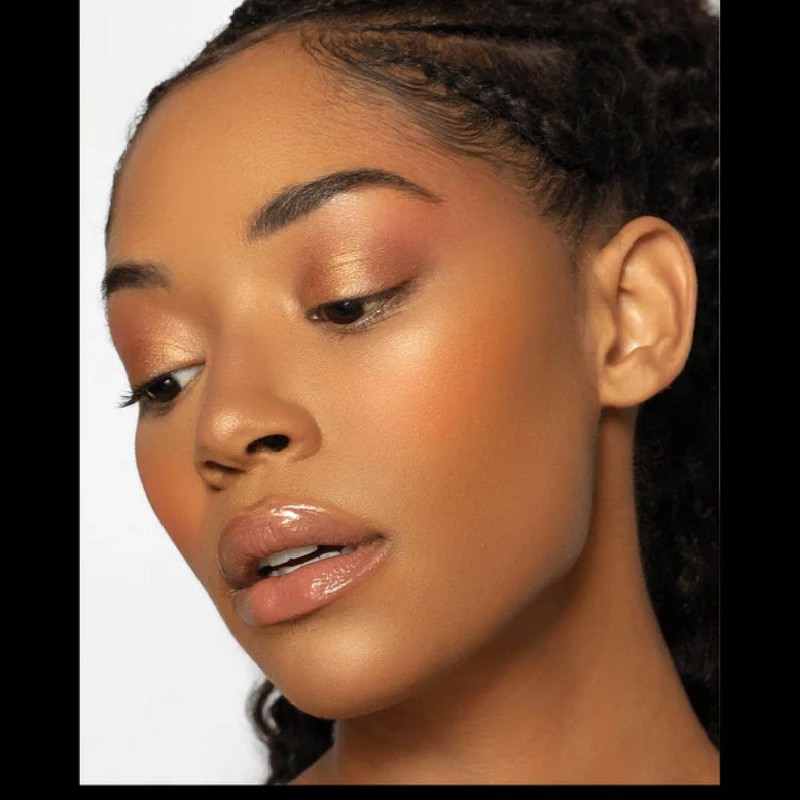 Cheek Kiss Liquid Blush 130 CHEEKY CORAL