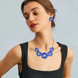 EVER FAITH Flower Necklace for Women, Summer Boho Statement Collar Floral Bib Choker with Stud Earrings, enamel