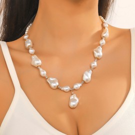 Dainty Baroque Pearl Necklaces Irregular Freshwater pearl choker necklaces for women White Pearl Beaded Charm Necklace for women Gold Vintage Pearl Choker Beaded Chain Necklace