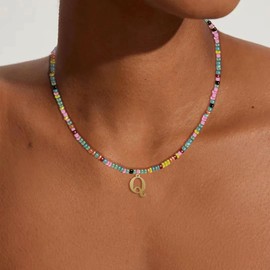 Yifnny Colourful Pearl Necklace with Letters, Cute Necklace Gold Initial Pendant Necklace Bohemian Initial Necklace Colourful Pearl Necklace Beach Jewellery for Women, Stainless Steel, No Gemstone