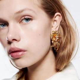 Golden Flower Earrings for Women, Plant Flower Tassel Earrings for Womens, Gold Flower Floral Statement Dangle Earrings Hypoallergenic, Flower Petal Drop Earrings, Zinc, No Gemstone