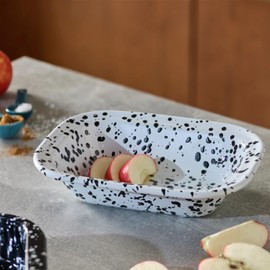 JAYOGLA Speckled Enamel Pie Dish, 24cm, White with Black Splatter Pattern