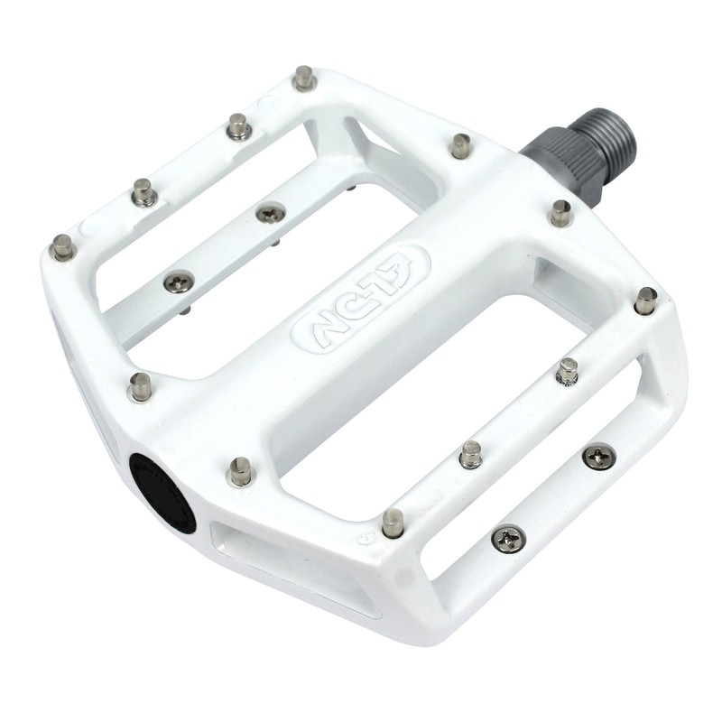 NC-17 STD II Pro Flat Pedal - White
