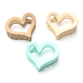 QinGoo Small Green Matte Heart Hair Clip, Strong Hair Clip, Green Hair Clip, Hair Accessory, Women's, Simple, Cute, Korean, 1 Piece (6.5cm x 3.8 cm, Light Green)