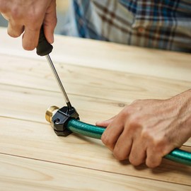 Gilmour 871524-1001 Heavy Duty Male Hose End Coupling, 5/8 Inch, Black/Gold