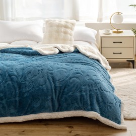 UKELER Cozy Sherpa Bed Blanket - Queen Size 80 x 90 inch, Floral Throw Blanket for Bed, Couch, Sofa, Camping, Great Gift for Mother's Day, Father's Day, Thanksgiving, Christmas, Navy Blue