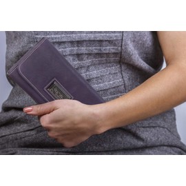 Catwalk Collection Handbags - Large Leather Purse for Women - Ladies Wallet with 14 Card Slots & Zip Coin Pocket - RFID Protection - Gemma - Pink