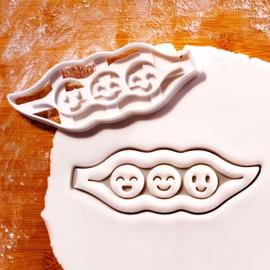 BAKERLOGY 3 Peas in a Pod Cookie Cutter - Detailed Biscuit Cutter Design for Baking and Crafts, ideal on fondant, dough, clay