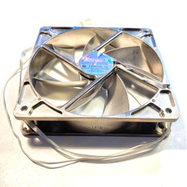 SilenX Ixtrema Pro Series Quiet Fan IXP-74-14T-B Bulk Packaged 120mm X 25mm 14dBA Thermistor (Thermally Controlled) Computer Case Fan