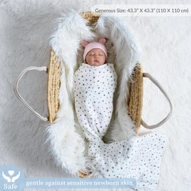 Meracorallo Muslin Swaddle Blanket, 100% Organic Cotton Receiving Blanket Soft and Breathable Swaddle Wrap for Baby Boys and Girls, Star