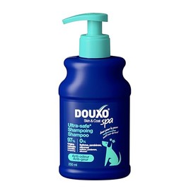DOUXO Skin & Coat Spa - Ultra-Safe Anti-Odour Shampoo for Dogs 250ml Cleans and Moisturizes Skin, Removes Bad Odors, Leaves Fur Soft and Pleasantly Fragranced