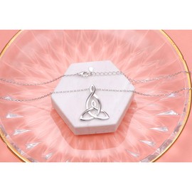 DAOCHONG 925 Sterling Silver Good Luck Irish Jewellery Celtic Knot Necklace with Pendant for Women, Sterling Silver, No Gemstone