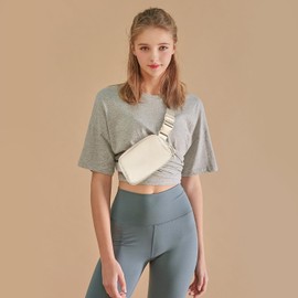 Belt Bag Fanny Pack Crossbody Bags for Women Two-Way Zip Closure Fashion Waist Packs with Adjustable Strap Teen Girl Gifts Trendy Stuff Gifts for Women Teenage Girls (Ivory)