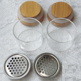 lasenersm 2 Pieces Glass Dappen Dish with Bamboo Lid and Sifter Glass Manicure Cup Nail Art Acrylic Liquid Powder Dappen Dish Nail Art Sequins Brush Cup Glass Dappen Cup for Nail Art Manicure Care