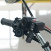 D74CS - Adattatore per accendisigari a LED per moto, con