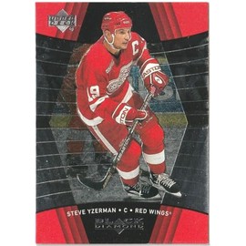 1999-00 Upper Deck Black Diamond Hockey Steve Yzerman Red Wings Card #36 WN17 HOF