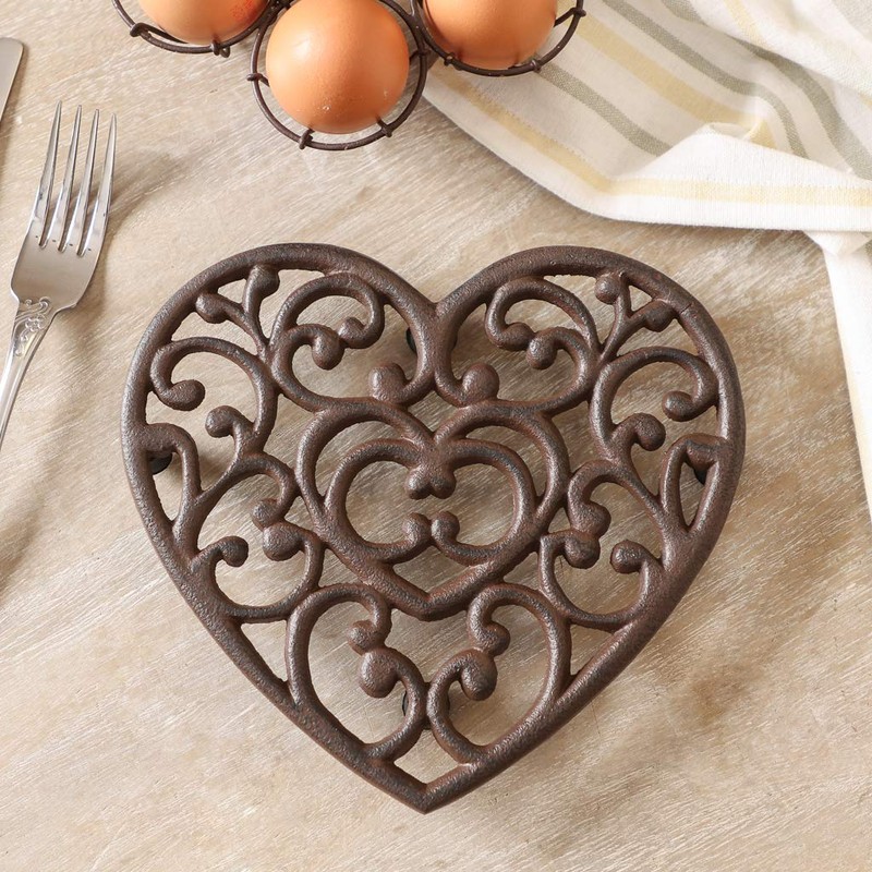 Antique Brown Scrolled Heart Pan Rest Trivet Stand Mothers Day