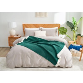 Amélie Home Chenille Christmas Waffle Throw Blanket for Couch, Reversible Soft Cozy Knit Blanket Lightweight Warm Xmas Decorative Gifts Throw for Sofa, Bed, Living Room,Holly Green,50 x 60 inch