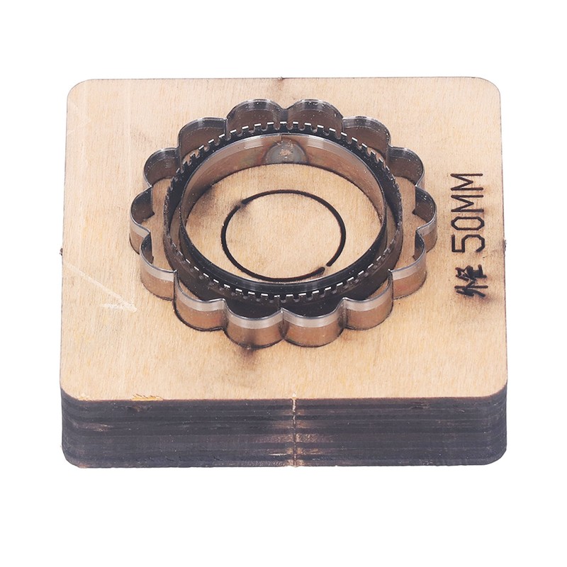 Leather Cutting Dies Sunflower Shaped 7.5x7.5x2.3cm Size 50mm Diameter Precise