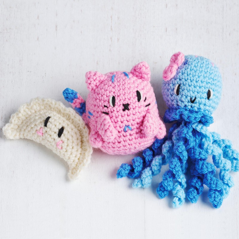 Craft Maker Kawaii Crochet Kit – DIY Crochet Projects for
