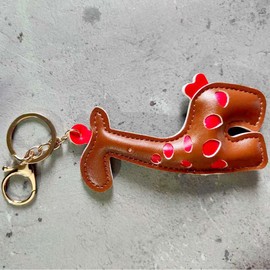HCHES Cute PU Leather Giraffe Keyring Bag Pendant Key Rings Backpack Handbag Pendant for Women Girls Gift, brown