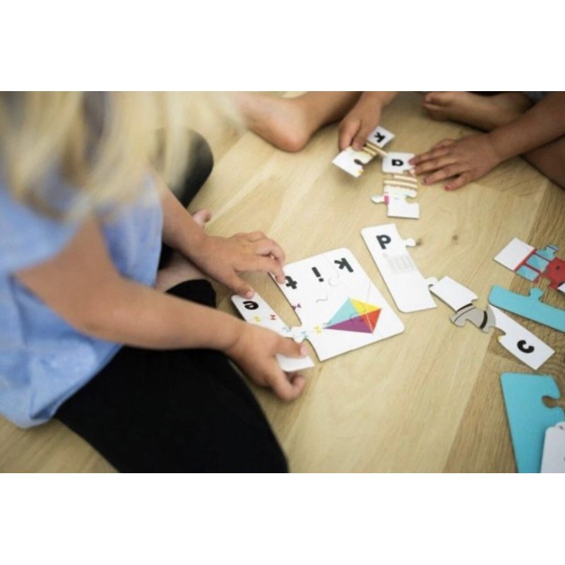 Chuckle & Roar 3 & 4 Letter Spelling Learning Puzzle-