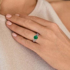 STARCHENIE Celtic Knot Ring for Women 925 Sterling Silver Created Emerald Rings Size 6