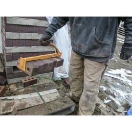 QLT By MARSHALLTOWN Brick Tongs, Metal Handle Paver Claw for Lifting, Masonry, 88