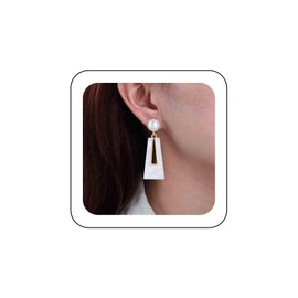 Inateannal Vintage Acrylic Geometric Drop Earrings Gold Round Pearl Stud Earrings White Resin Rectangle Drop Earrings Pearl Dangle Earrings Statement Trapezoid Earrings Jewelry for Women