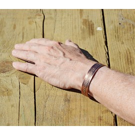 MnB Magnetics Pure Copper Magnetic Bracelet in a Celtic Chainlink Design for Men & Women (Medium) - Extra Strong Magnets