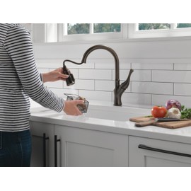 Delta Faucet Ophelia Oil Rubbed Bronze Kitchen Faucet, Kitchen Faucets with Pull Down Sprayer, Kitchen Sink Faucet, Faucet for Kitchen Sink with Magnetic Docking, Venetian Bronze 19888Z-RB-DST