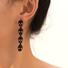 Allereya Vintage Skeleton Drop Earrings Black Skull Head Chain Earrings Punk Skeleton Dangle Hook Earrings Black Hip Hop Quirky Earrings Jewelry for Women and Girls