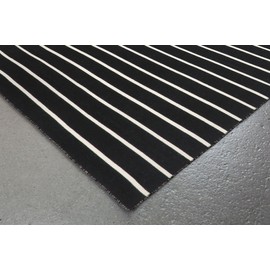 Liora Manne Sorrento Pinstripe Black Reversible Lightweight Rug, 2' X 3', White