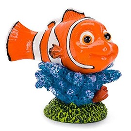 Penn-Plax Finding Nemo on Coral Ornament - Mini Aquarium Decor for Small Freshwater and Saltwater Tanks or Bowls - Durable Fish-Safe Resin Coral Design - Easy to Clean, 2-Inch