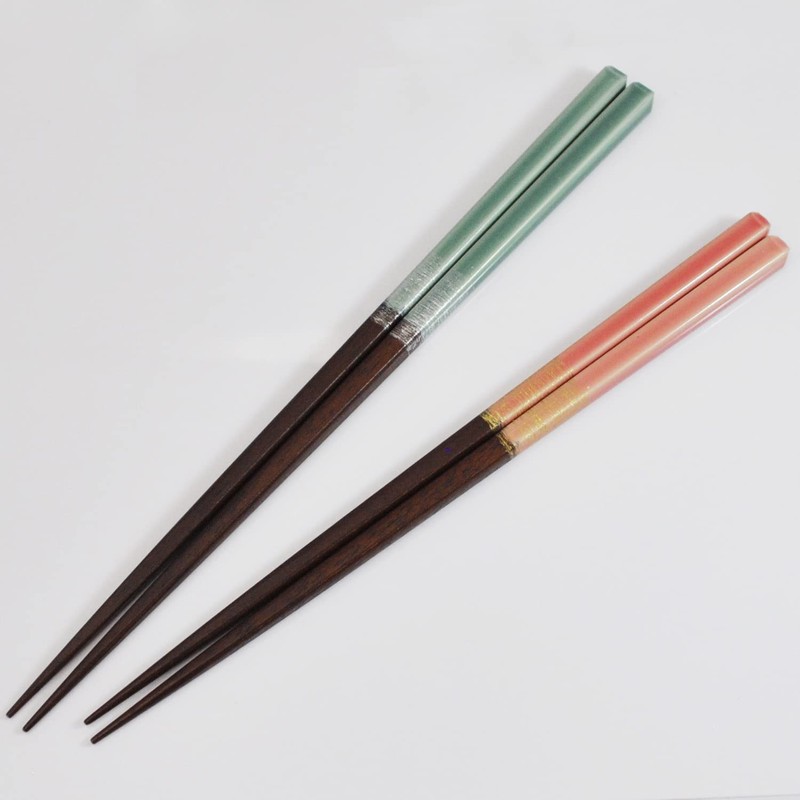 Issou Couple Chopsticks, Lacquered Chopsticks, Paulownia Box, Includes Chopstick Rest,