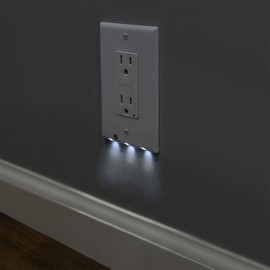 RecPro RV Outlet Cover with Nightlight | Single Opening Outlet Plate with LED Night Lights | Standard Decor, not GFCI outlets| 2 Pack