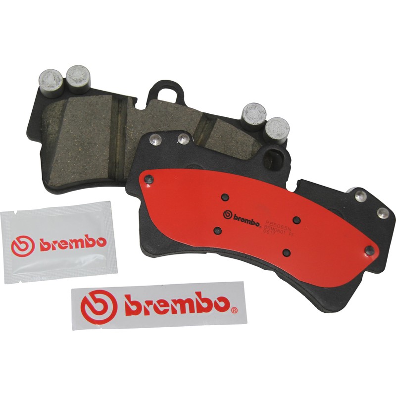 Brembo(ブレンボ) ブレーキパッド プレミアムセラミックパッド 快適性重視タイプ TOYOTA iQ/イスト/ヴィッツ/オーリス/ブレイド/ベルタ/ラクティス他 リア 品番:P83 083N P83