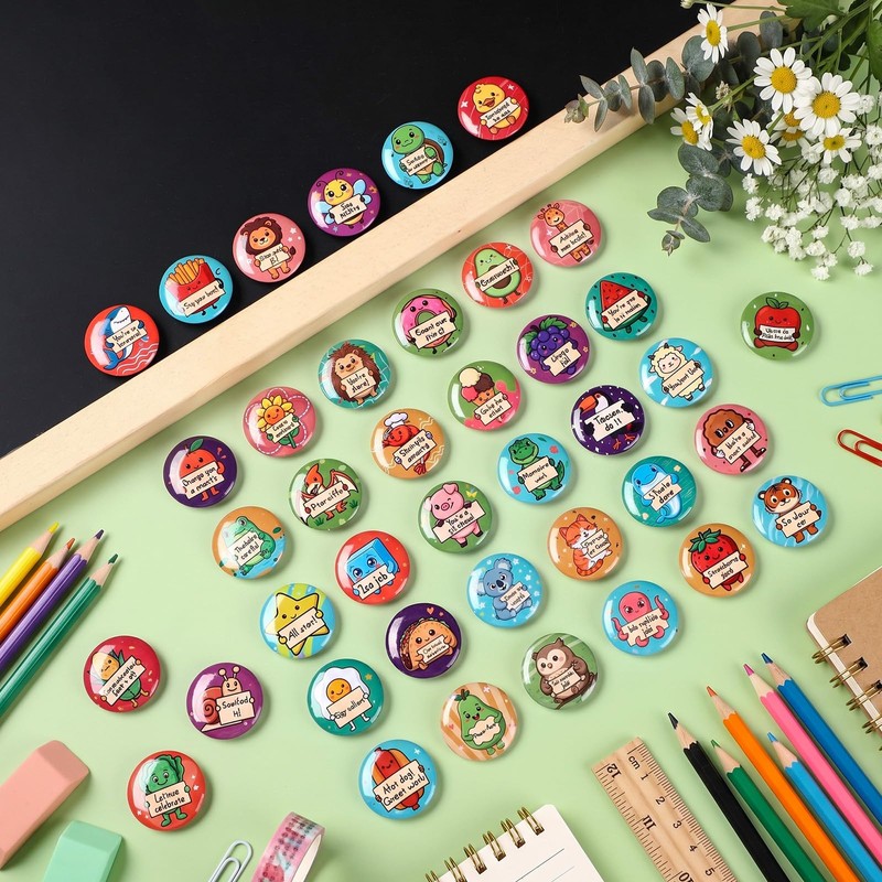 XunYee 200 Pcs Reward Button Pins Mini Round Inspirational Button,