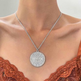 Xduargs Boho Skull Coin Pendant Necklace Vintage Coin Medallion Choker Necklace Silver Pirates Of Caribbean Necklace Aztec Caribbean Skull Chain Necklace Jack Sparrow Necklace Jewelry for Girls