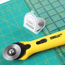 SOMOLUX Rotary Cutter with 45mm 5 Pcs Replace Blades for Quilting Scrapbooking Sewing Arts Crafts, Sharp and Durable