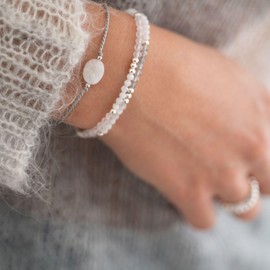 happymaker - Mondstein Armband Damen, handgemacht Edelstein Armband mit Silber Perlen mit Geschenkverpackung, Glücksbringer Frau Silvester, Schwangerschaftsarmband, Geburtsstein Juni Zwilling