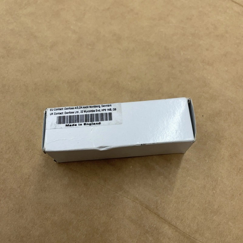 DANFOSS MBS 1250 HVAC HYDRAULIC PRESSURE TRANSMITTER 063G2211 5000-PSI 3/8"