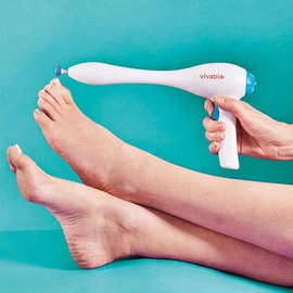 Coopers of Stortford - Long-Reach Nail Trimmer with 10 Precision-Crafted Heads