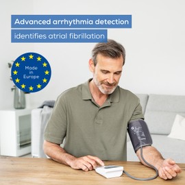Beurer Beurer BM 53 Oberarm-Blutdruckmessgerät, made in Europe, klinisch validiert, Erkennung von Vorhofflimmern (AFib) zur Schlaganfallprävention, mit Risikoindikator, für Armumfänge von 22-42cm, XL-Display