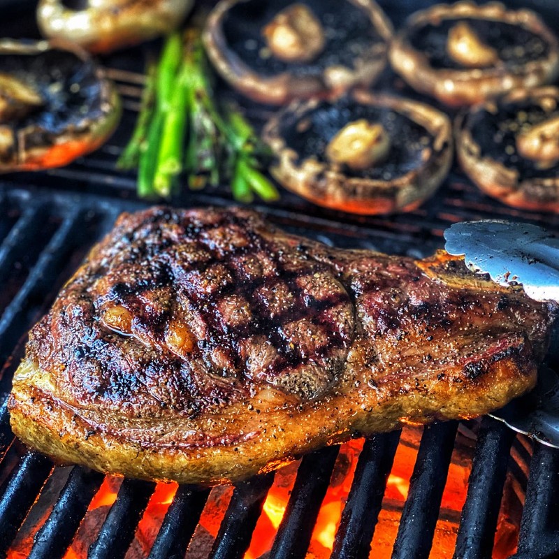 Angus & Oink | Rub Me Texas Steak | BBQ